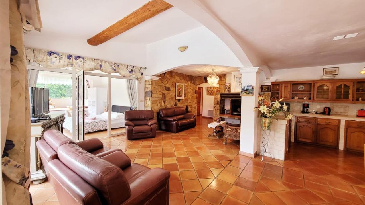 Villa Provencale A Sainte Maxime, Golf De Saint Tropez Exterior foto